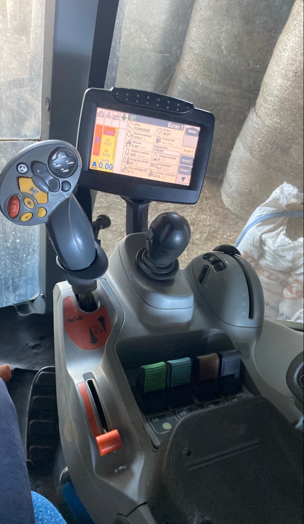 Tracteur NEW HOLLAND T7060 6.7L - photo slide 20