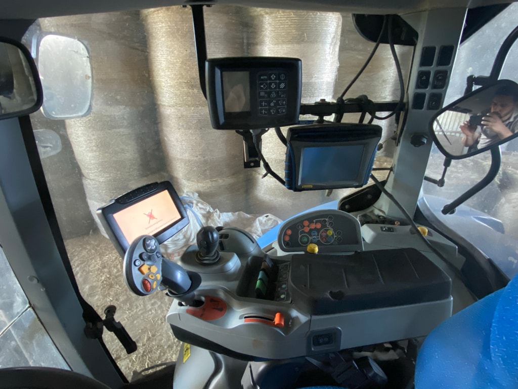 Tracteur NEW HOLLAND T7060 6.7L - photo slide 18
