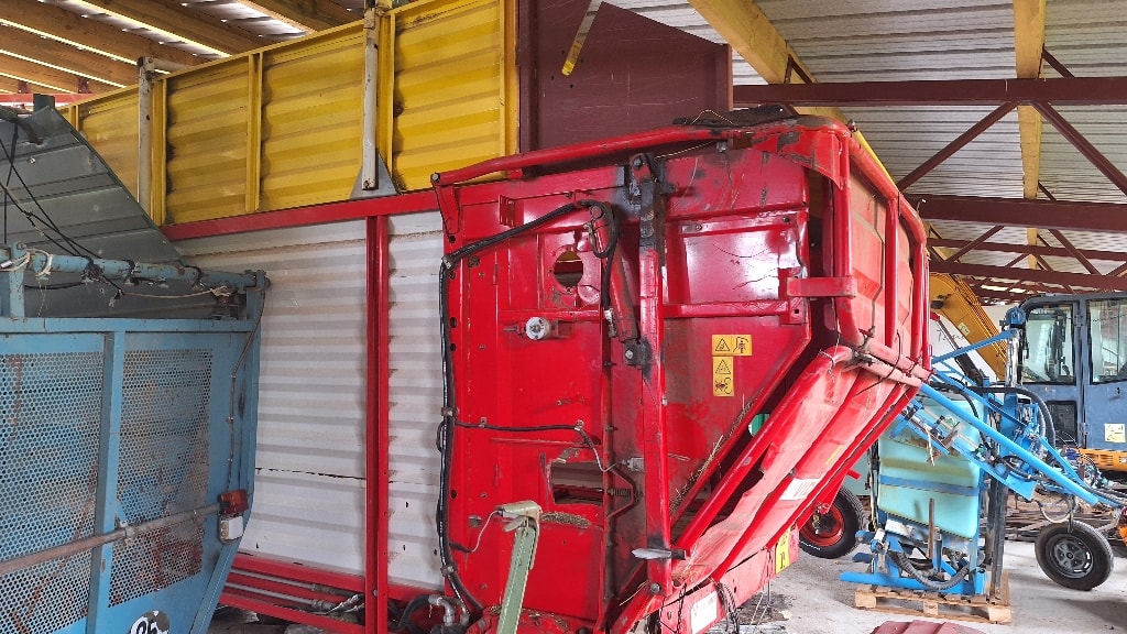 Autochargeuse POTTINGER Faro 6300 - photo slide 11