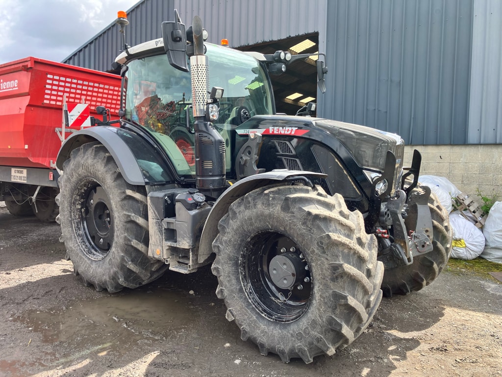 Tracteur FENDT 724 VARIO PROFI + - photo slide 2