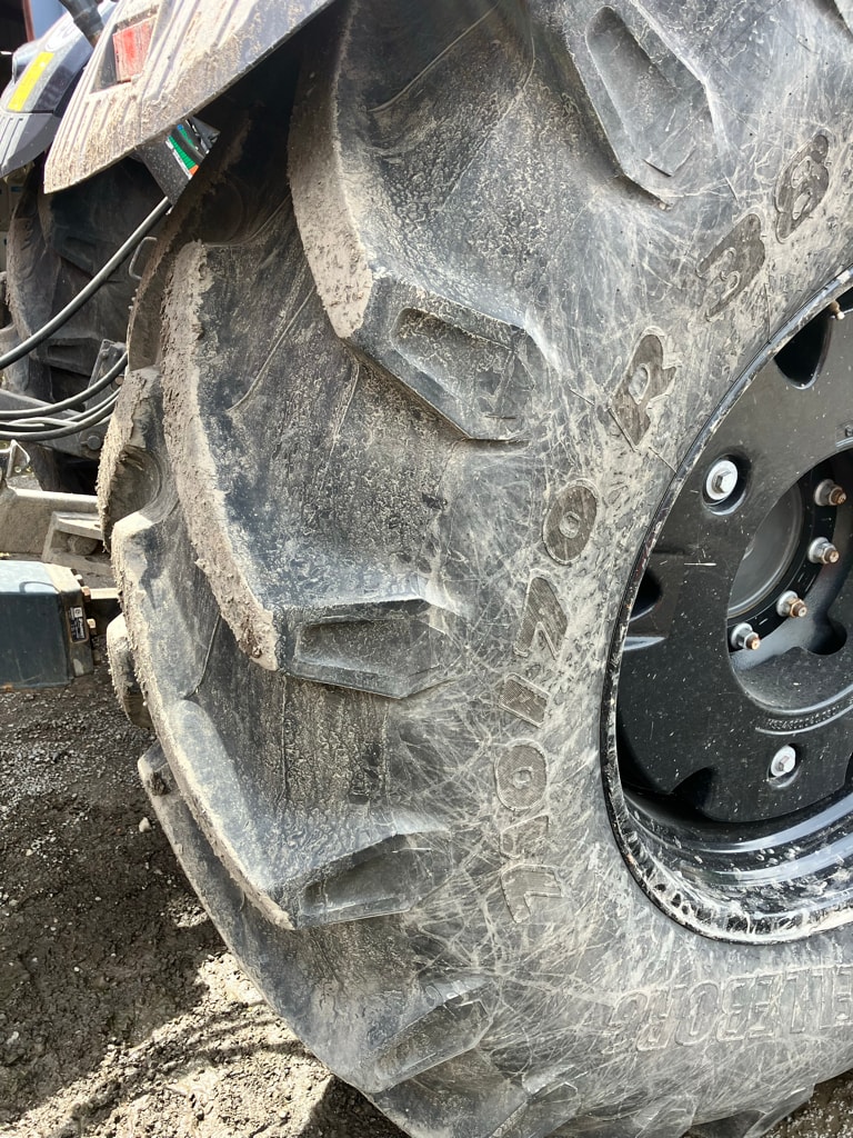 Tracteur FENDT 724 VARIO PROFI + - photo slide 11