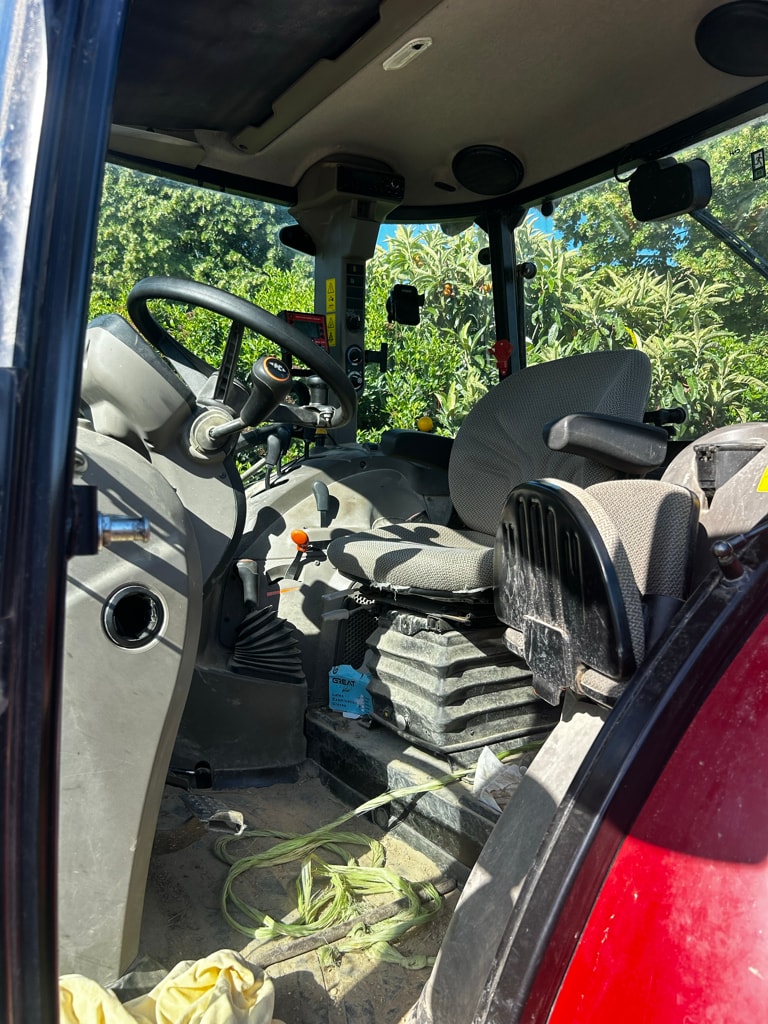 Tracteur CASE IH FARMALL 95C - photo slide 10