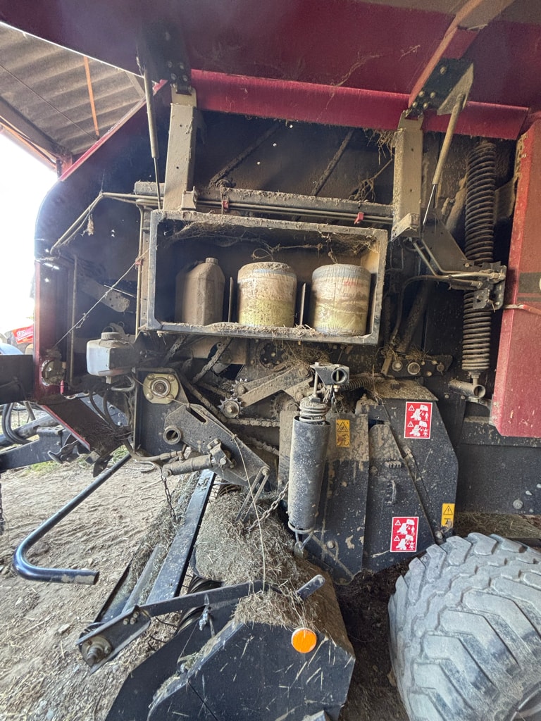 Presse balles rondes CASE IH Rb 464 - photo slide 8