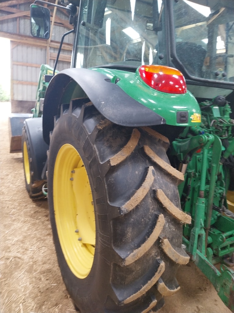 Tracteur chargeur JOHN DEERE 5080R - photo slide 4