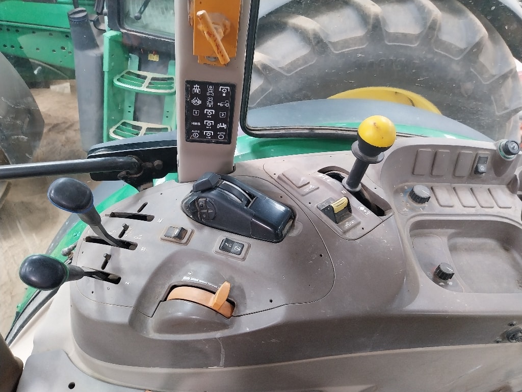 Tracteur chargeur JOHN DEERE 5080R - photo slide 14