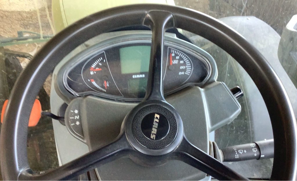 Tracteur CLAAS ARION 620 - photo slide 21