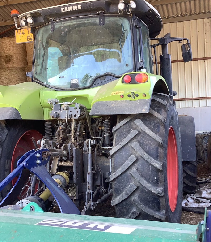 Tracteur CLAAS ARION 620 - photo slide 4