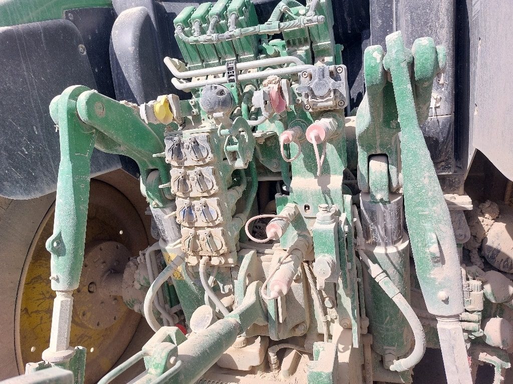 Tracteur JOHN DEERE 6155R - photo slide 4