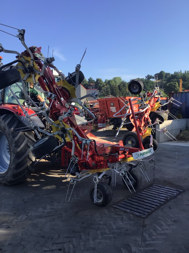 Faneuse POTTINGER HIT 8.91 - photo slide 9