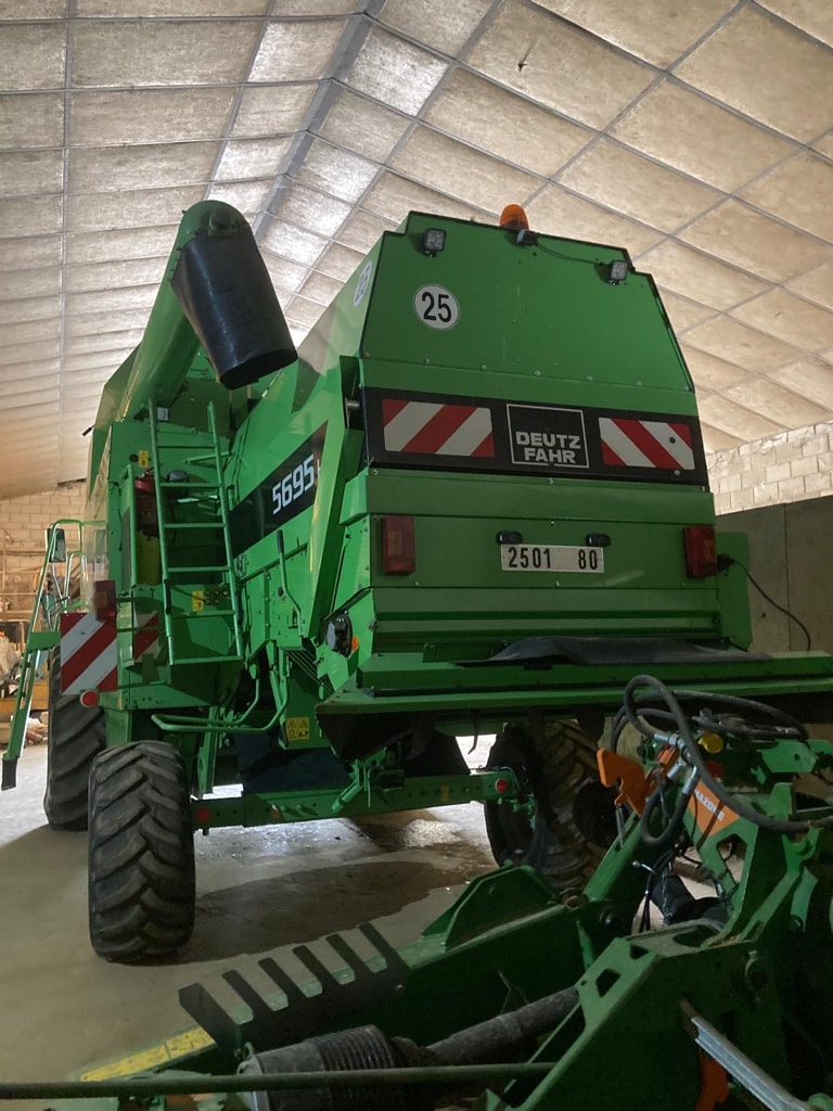 Moissonneuse DEUTZ FAHR 5695 HTS - photo slide 3