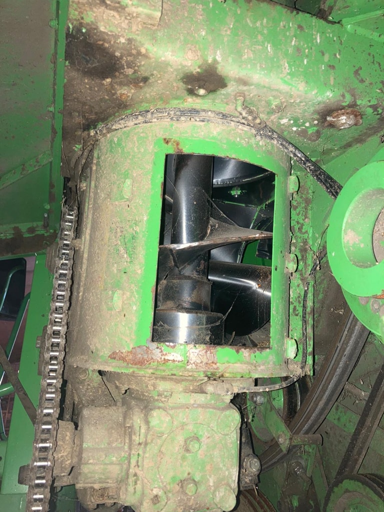Moissonneuse DEUTZ FAHR 5695 HTS - photo slide 13