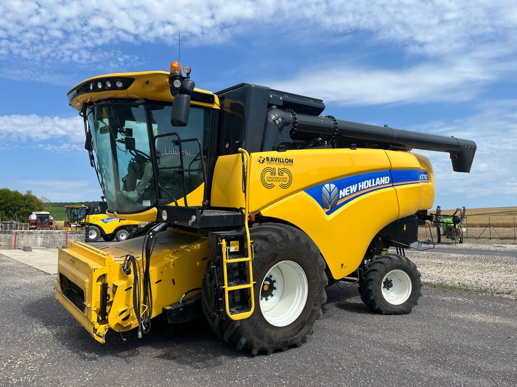 Moissonneuse NEW HOLLAND CH7.70 LATERAL - photo slide 5