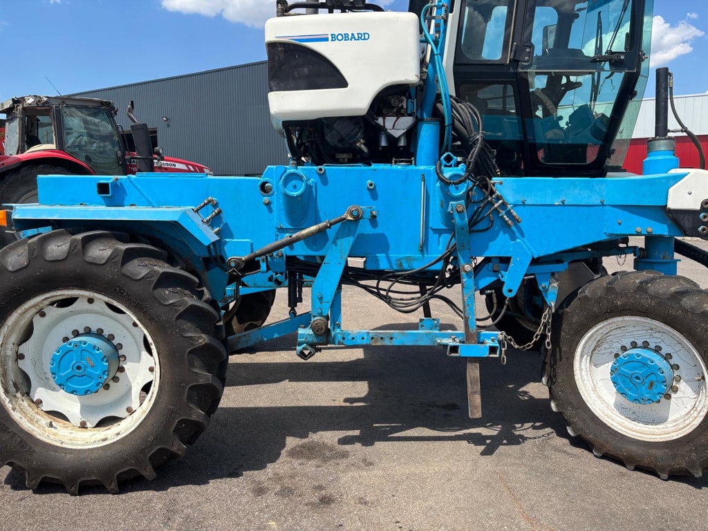 Tracteur enjambeur BOBARD 1096 - photo slide 3