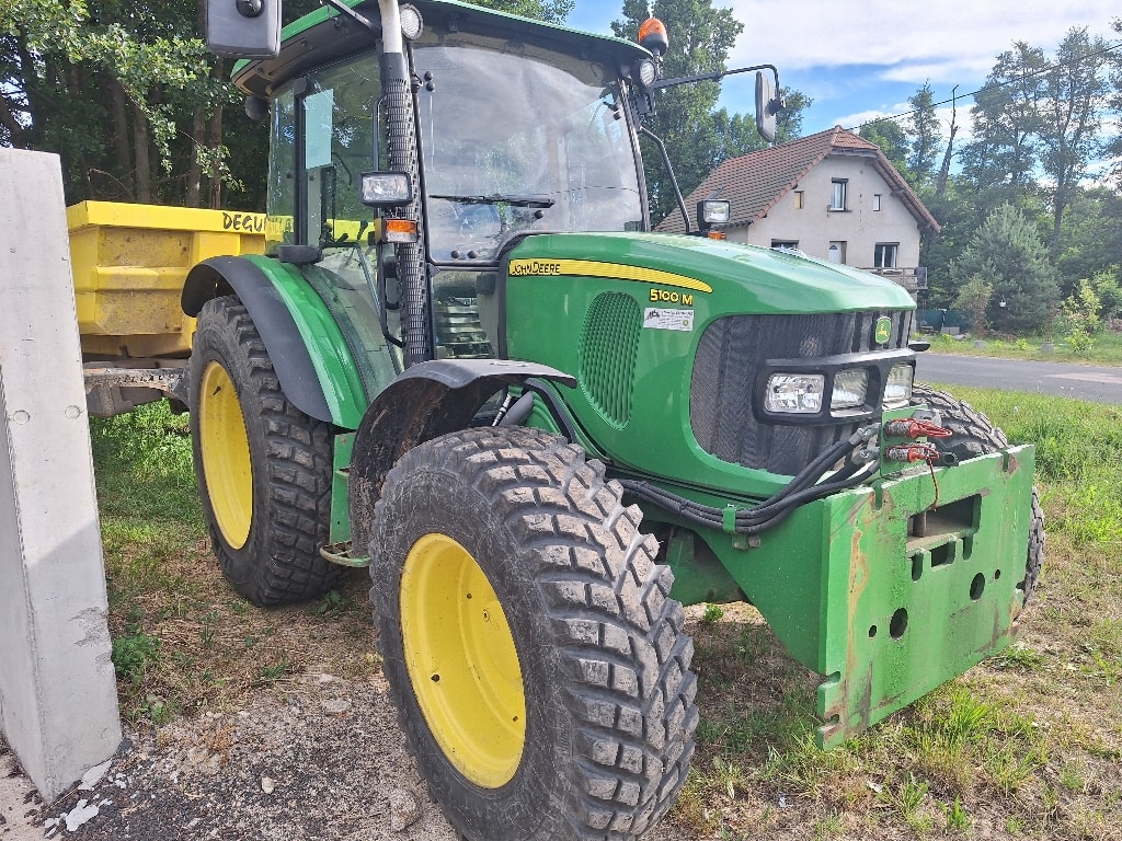 Tracteur JOHN DEERE 5100M - photo slide 6