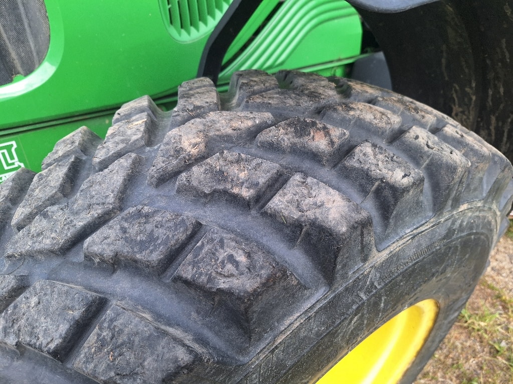 Tracteur JOHN DEERE 5100M - photo slide 8