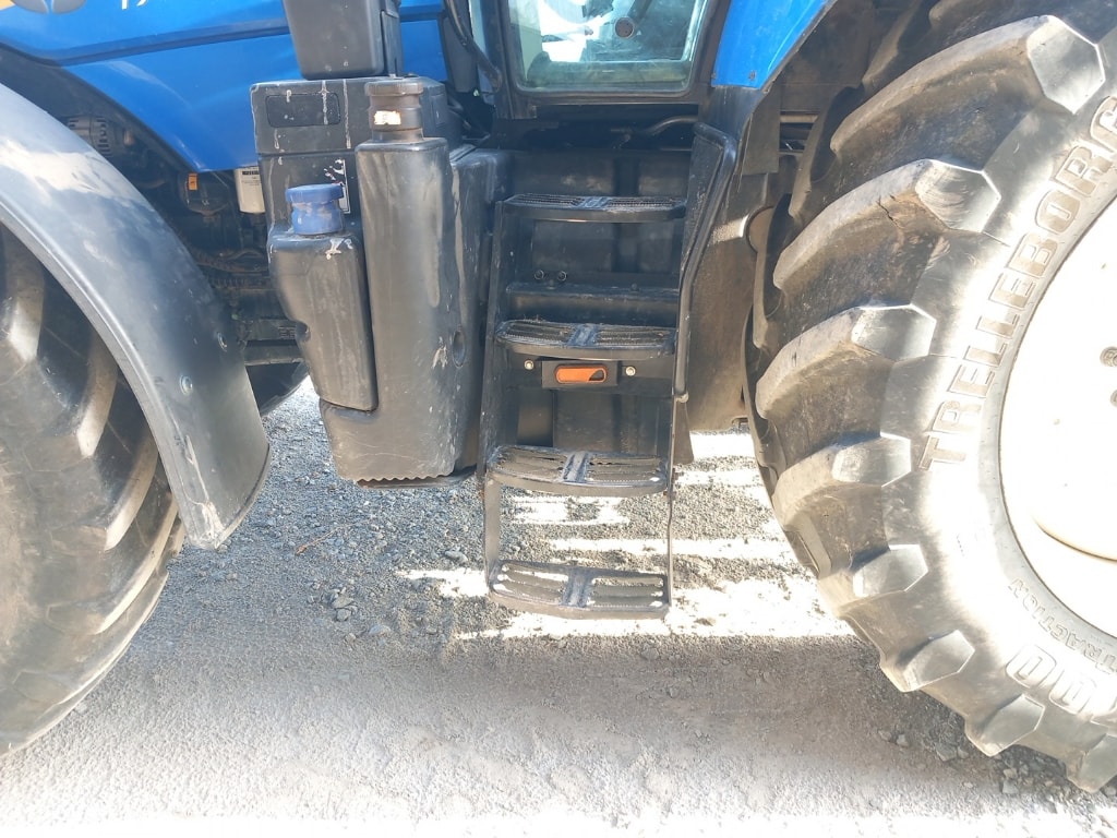 Tracteur NEW HOLLAND T7230 Autocommand - photo slide 18