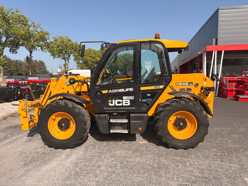 Telescopique JCB 542-70 agri super dtvt - photo slide 14