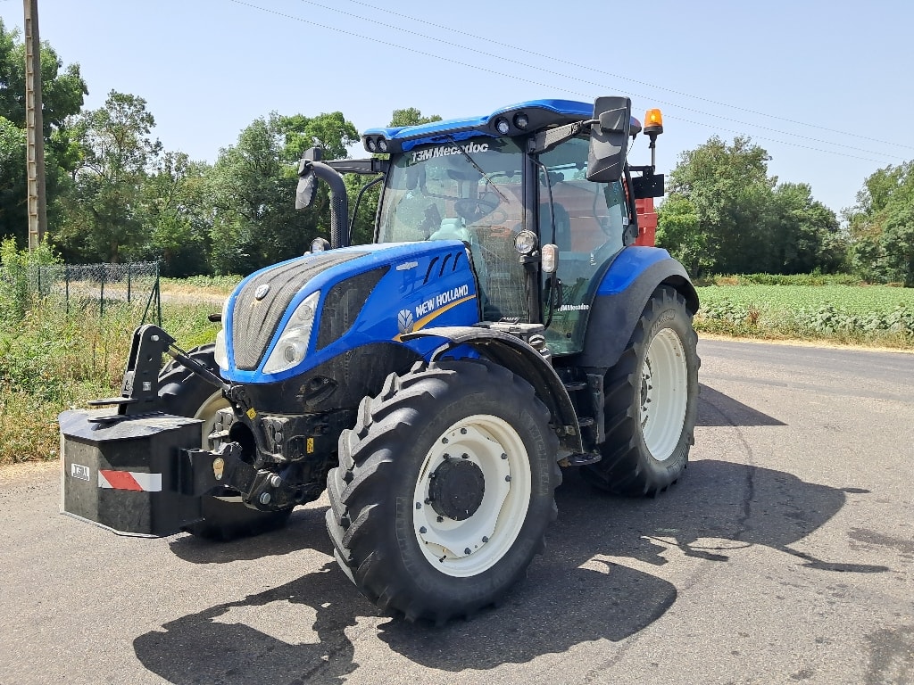 Tracteur NEW HOLLAND T5.130 - photo slide 2