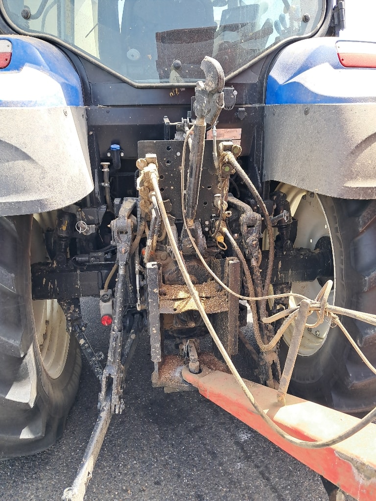 Tracteur NEW HOLLAND T5.130 - photo slide 6
