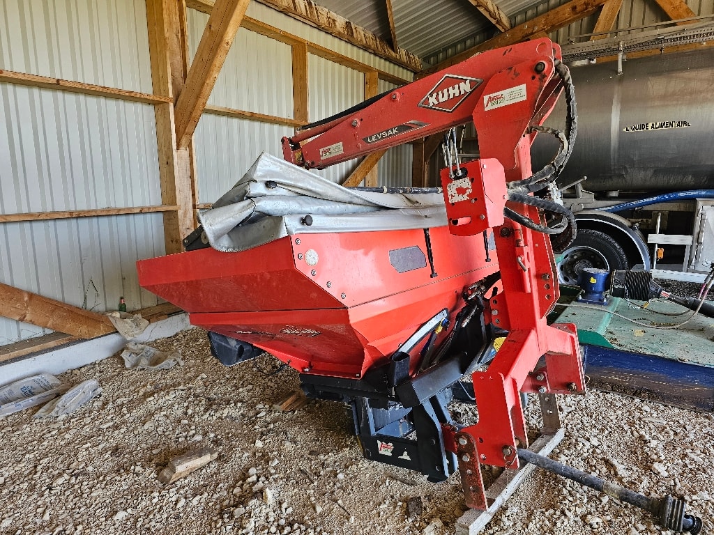 Epandeur engrais KUHN MDS 18.2 - photo slide 1