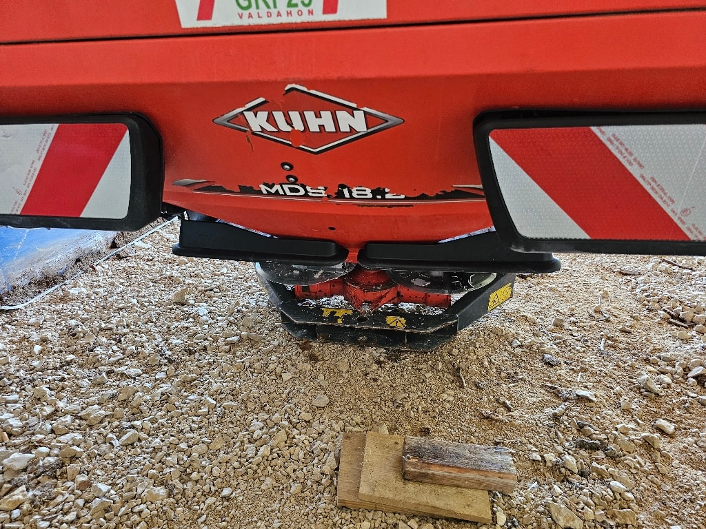 Epandeur engrais KUHN MDS 18.2 - photo slide 4
