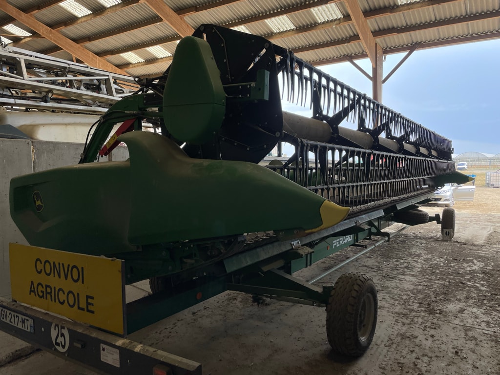 Moissonneuse JOHN DEERE S770i - photo slide 27