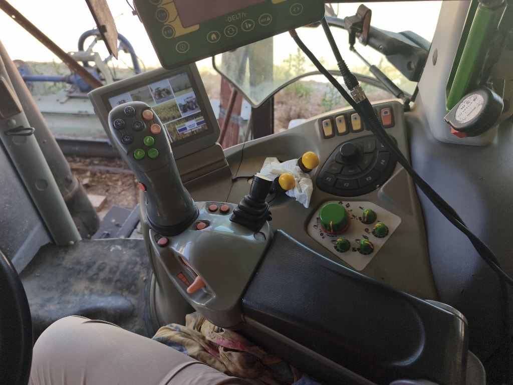 Tracteur DEUTZ FAHR AGROTRON TTV 630 DCR - photo slide 7