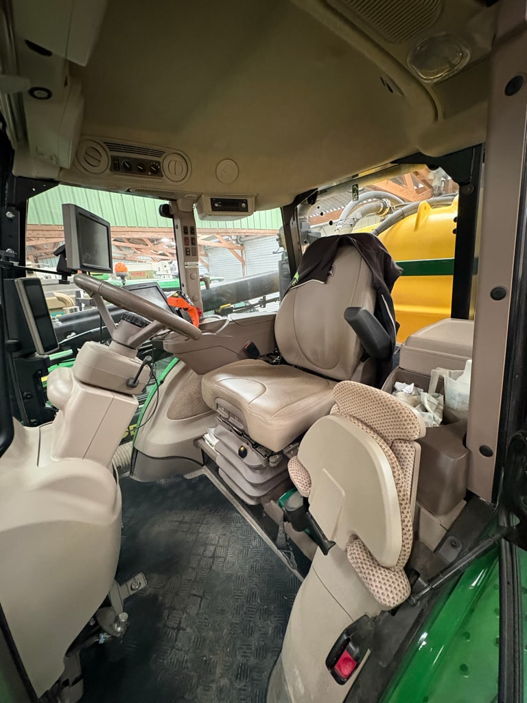 Pulverisateur automoteur JOHN DEERE R4150i - photo slide 21