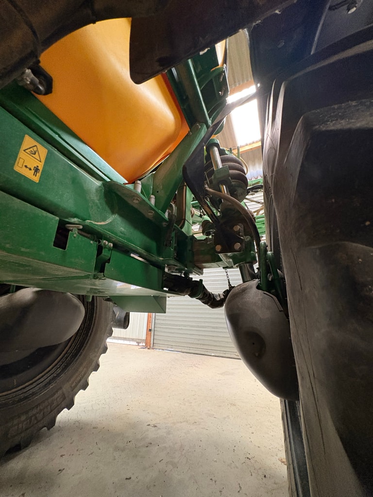 Pulverisateur automoteur JOHN DEERE R4150i - photo slide 8