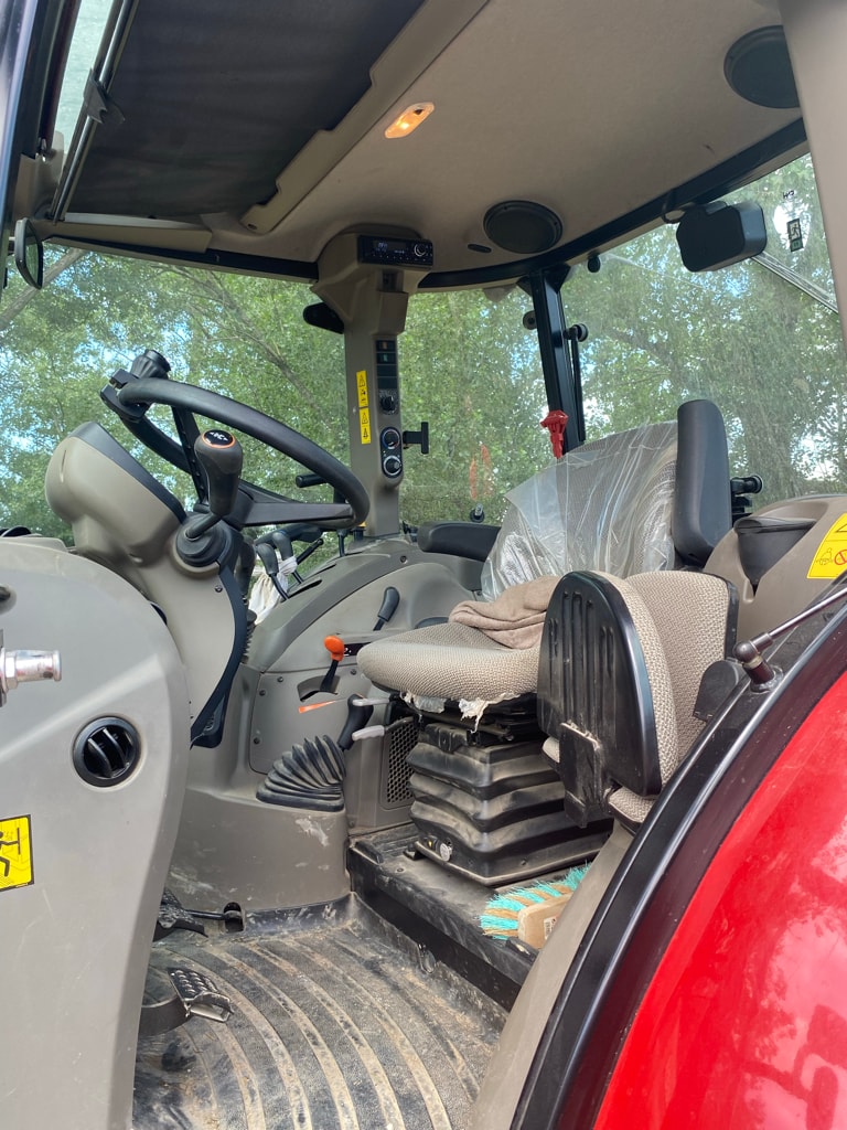 Tracteur CASE IH FARMALL 95C - photo slide 12