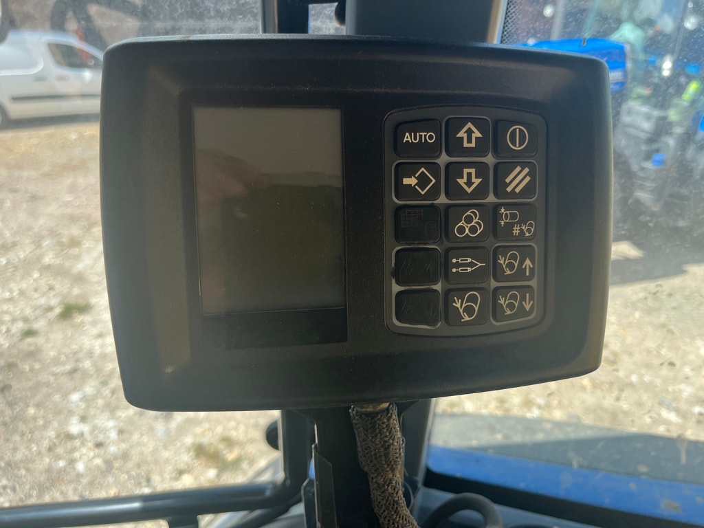 Presse balles rondes NEW HOLLAND Roll-belt 150 superfeed - photo slide 9