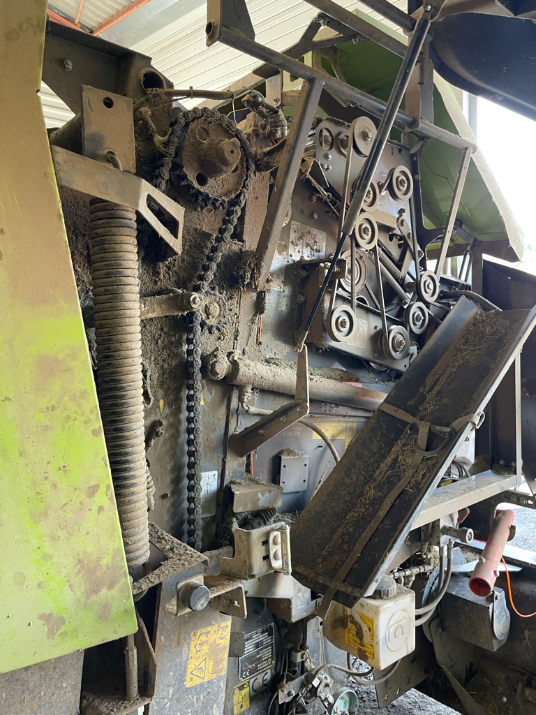 Presse balles rondes CLAAS ROLLANT 520 RF - photo slide 10