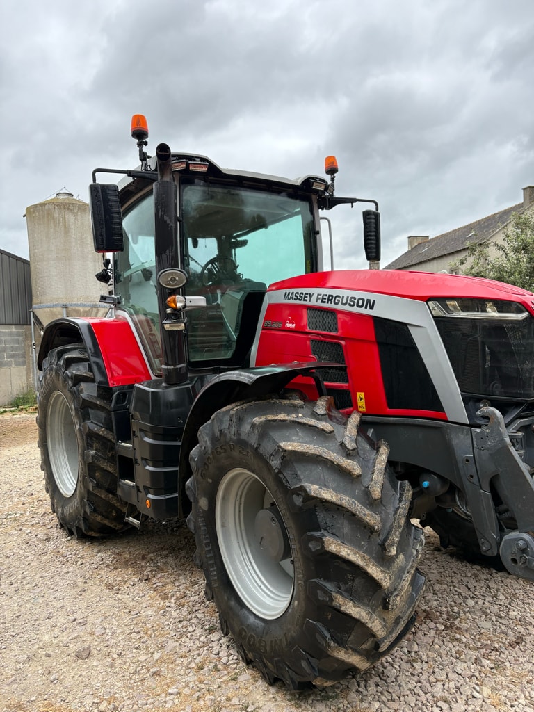 Tracteur MASSEY FERGUSON 8s205 D7 - photo slide 2