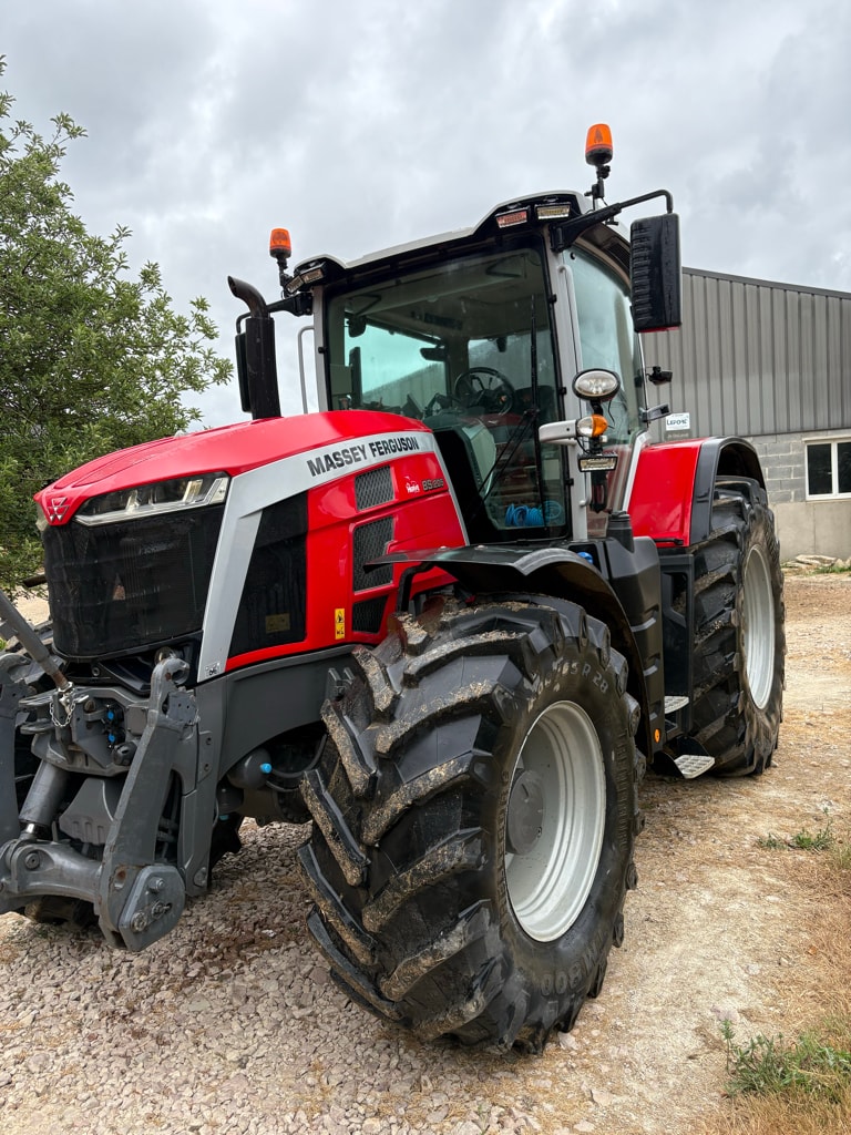 Tracteur MASSEY FERGUSON 8s205 D7 - photo slide 1