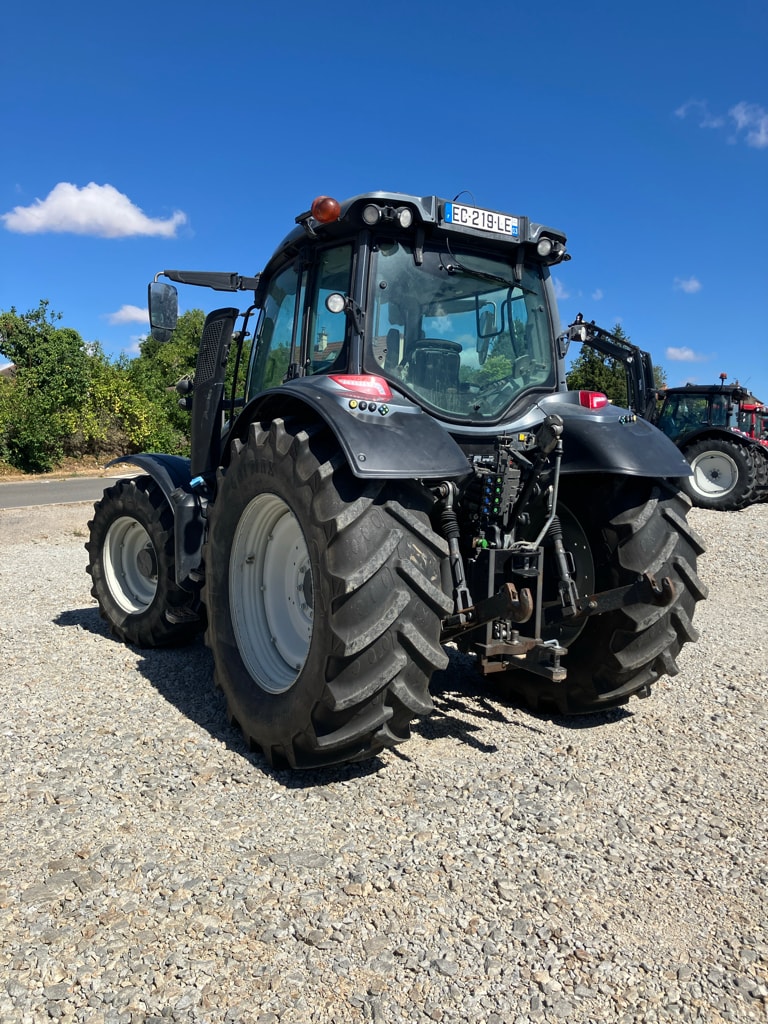 Tracteur VALTRA N174 Direct - photo slide 4