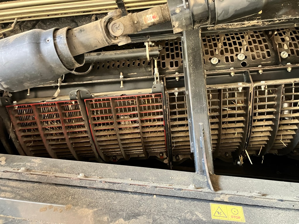 Moissonneuse CASE IH AXIAL-FLOW 9230 - photo slide 12