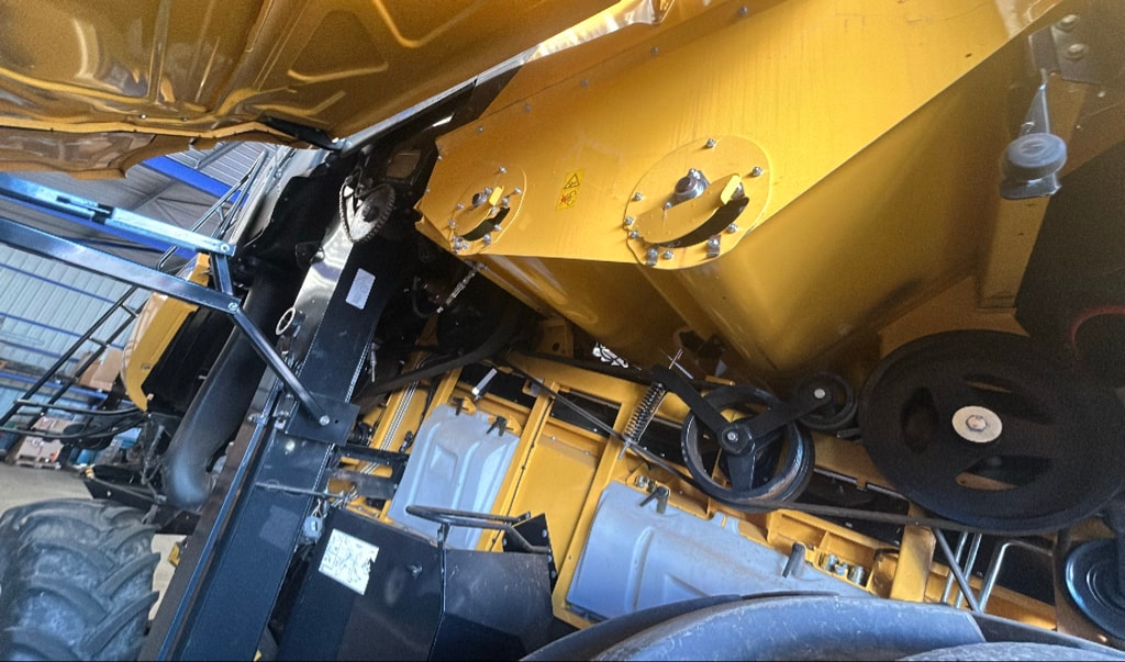 Moissonneuse NEW HOLLAND CR 7.80  - photo slide 36