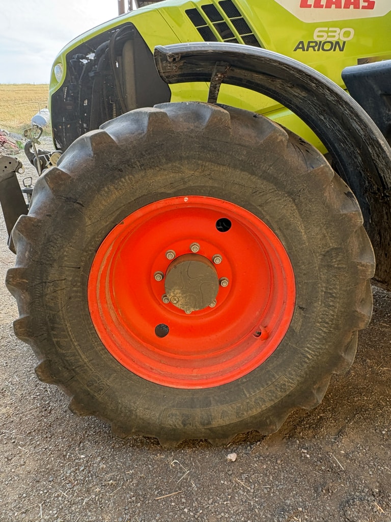 Tracteur CLAAS ARION 630 - photo slide 10