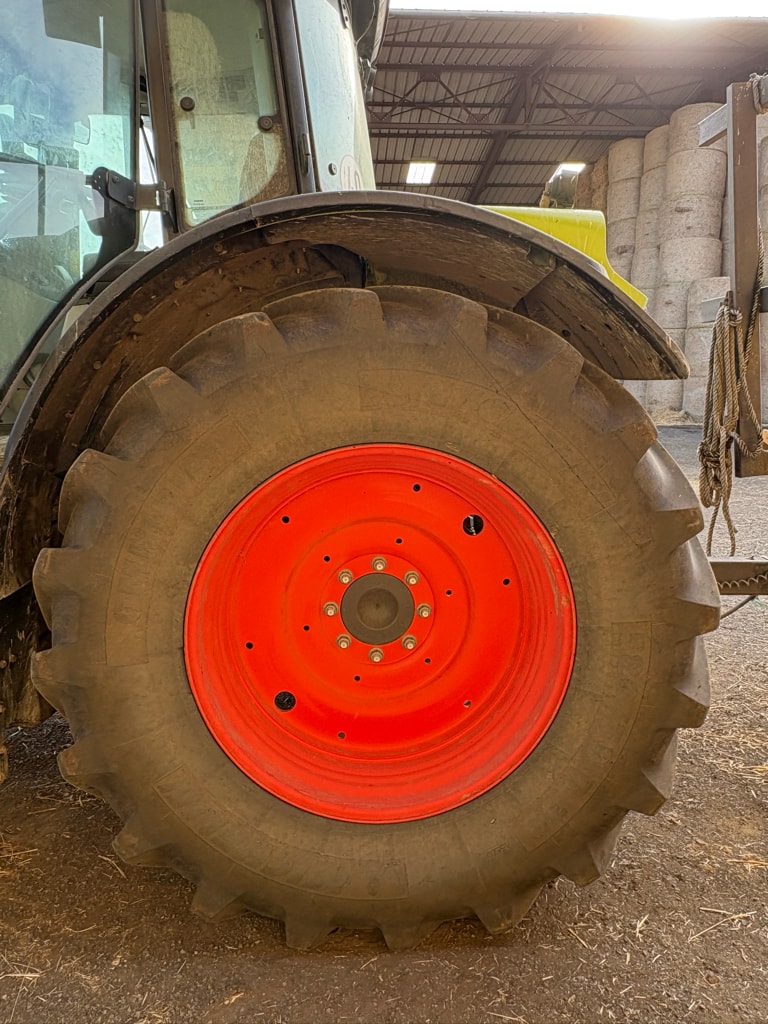 Tracteur CLAAS ARION 630 - photo slide 9