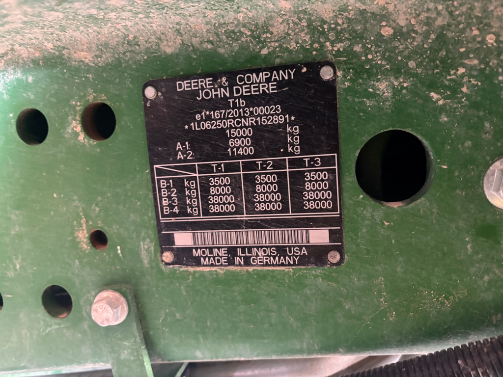 Tracteur JOHN DEERE 6250R - photo slide 4