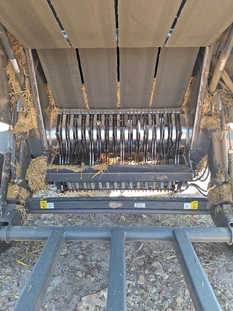 Presse balles rondes CLAAS VARIANT 465 RC - photo slide 6