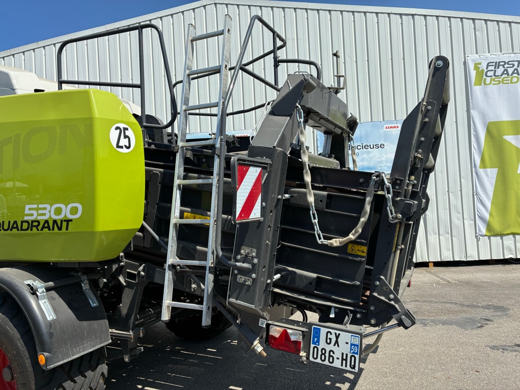 Presse haute densite CLAAS QUADRANT 5300 - photo slide 10