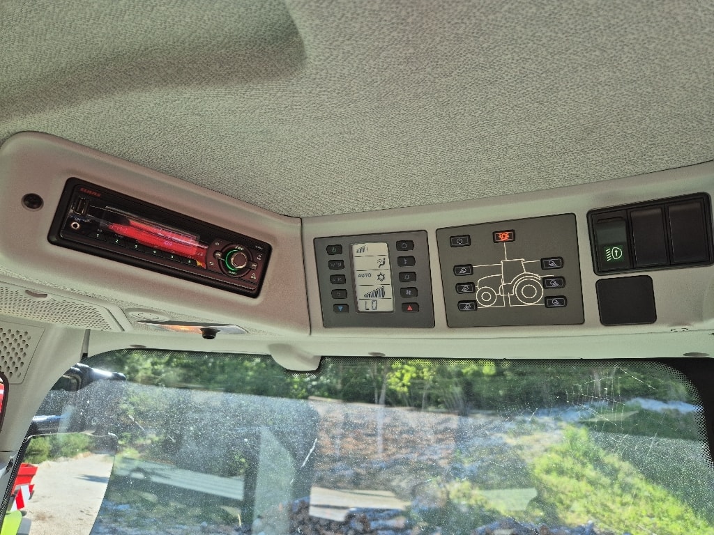 Tracteur CLAAS Arion 660 cebis - photo slide 3