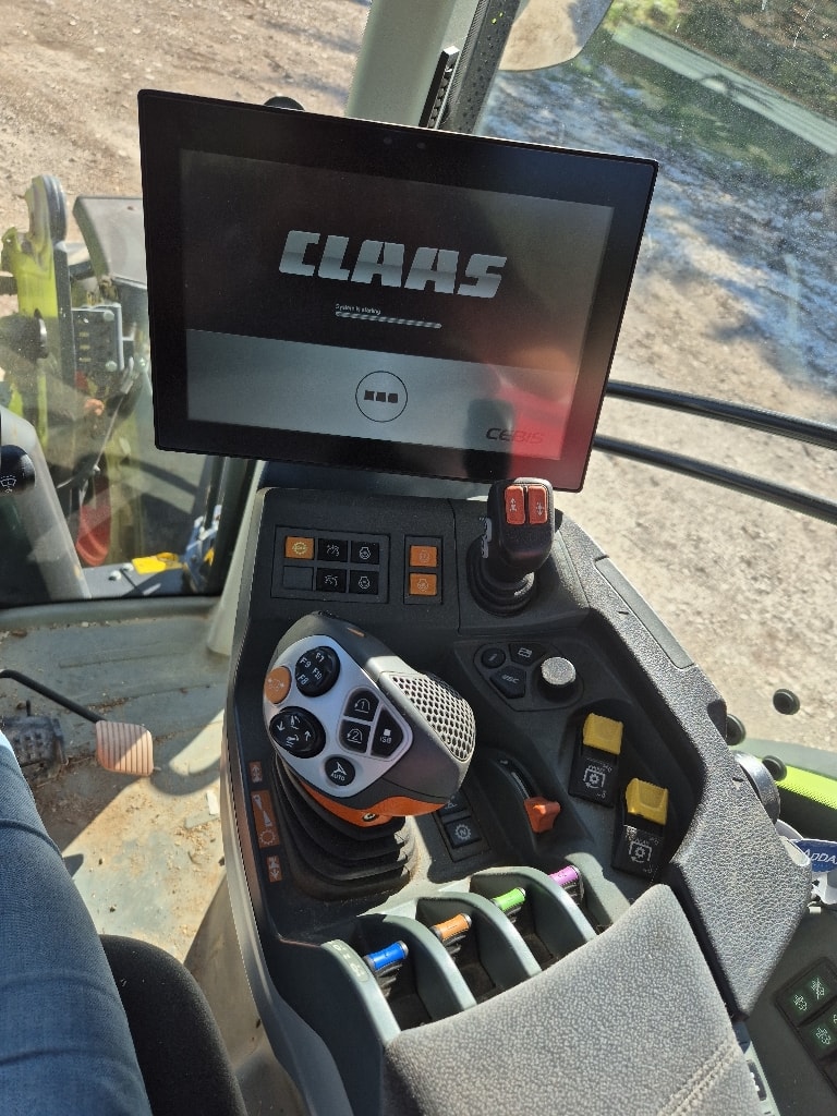 Tracteur CLAAS Arion 660 cebis - photo slide 4