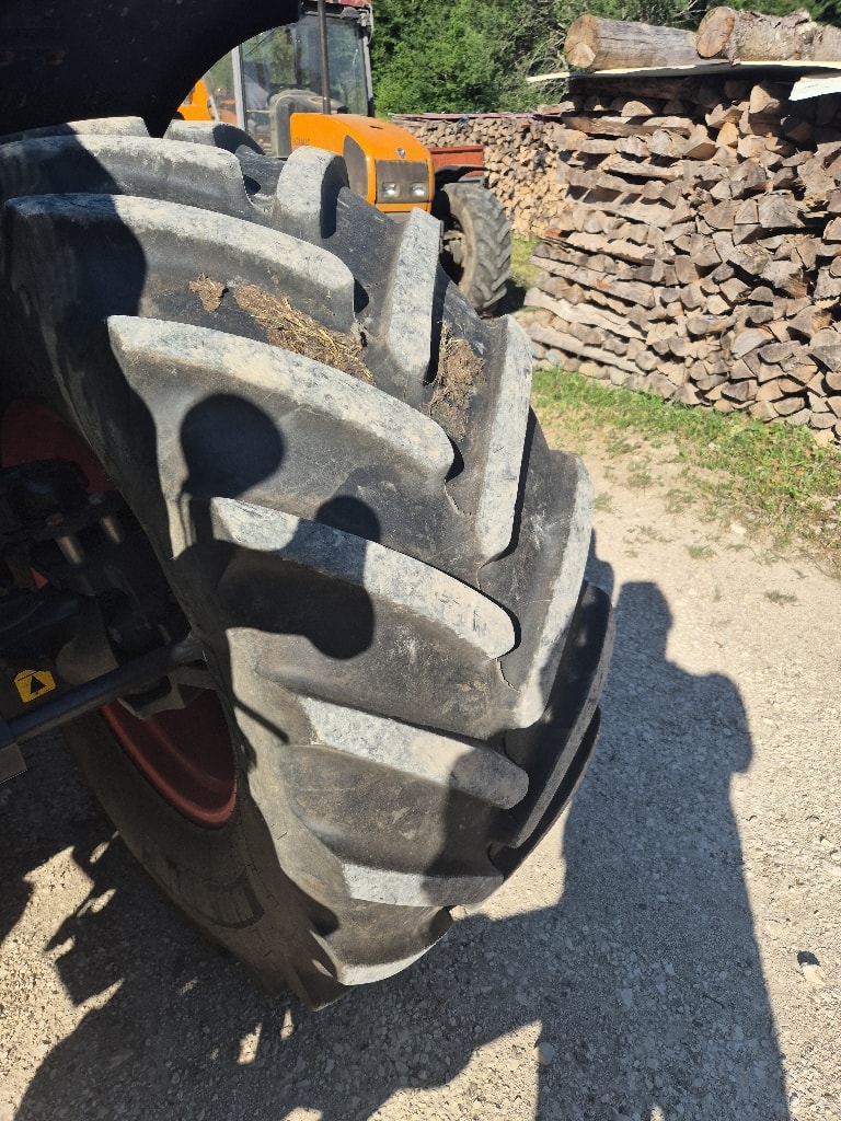 Tracteur CLAAS Arion 660 cebis - photo slide 14