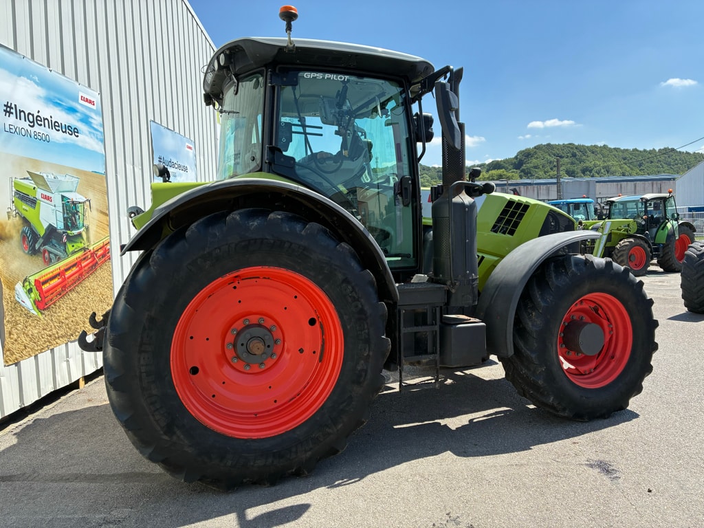 Tracteur CLAAS ARION 650 CEBIS  - photo slide 5