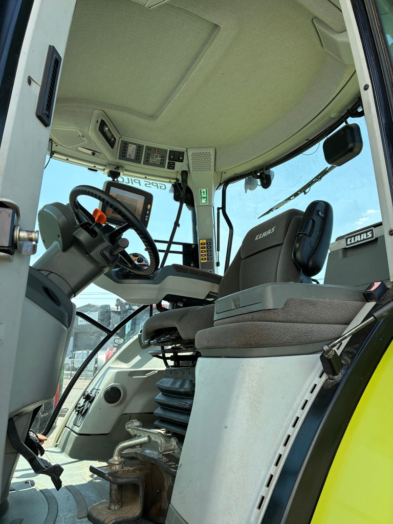 Tracteur CLAAS ARION 650 CEBIS  - photo slide 14