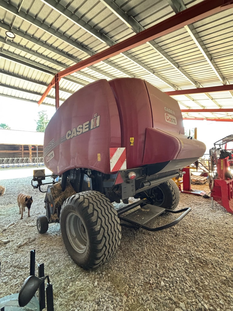 Presse balles rondes CASE IH 455 - photo slide 3