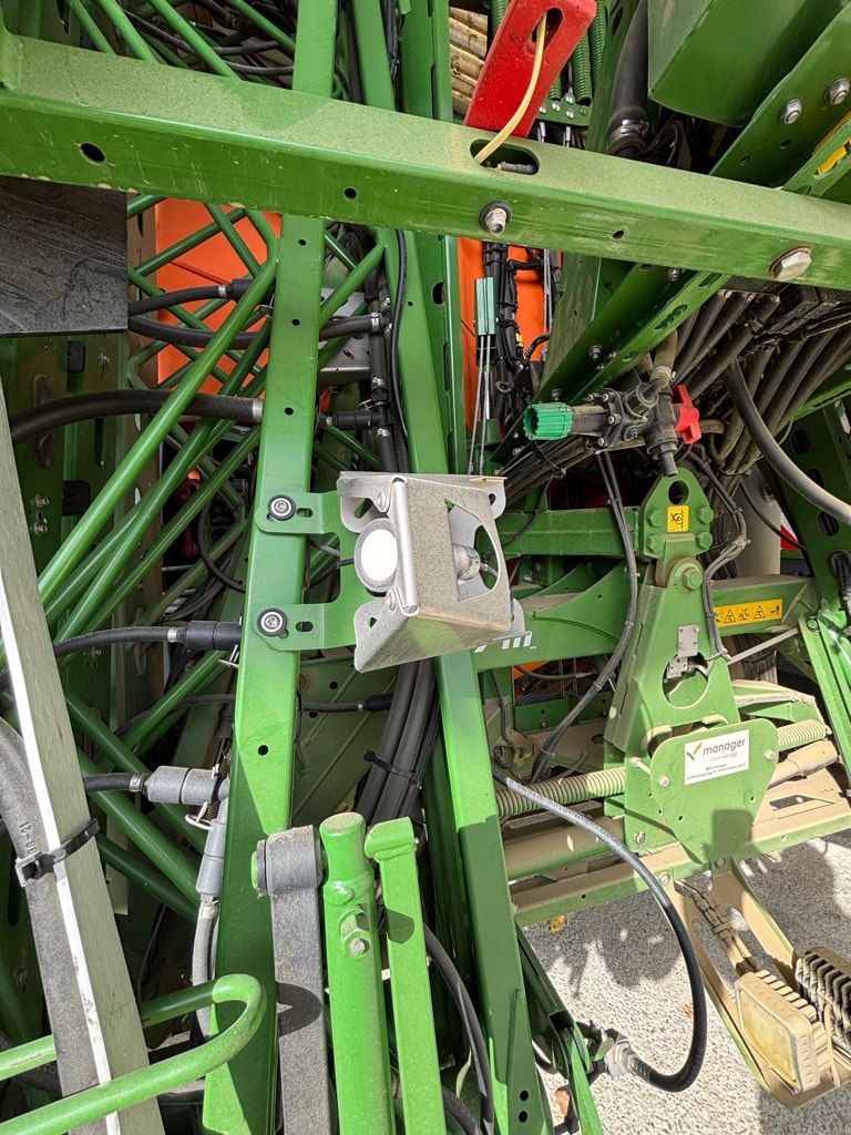 Pulverisateur AMAZONE UF 2002 - photo slide 10