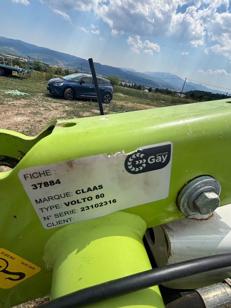 Faneuse CLAAS Volto 80 - photo slide 4
